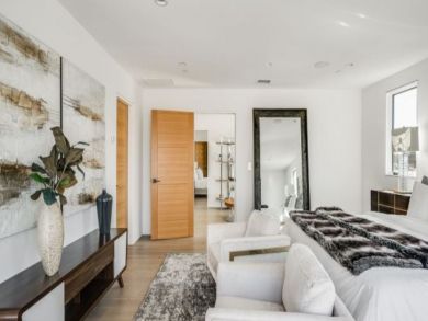 Venice Four Bedroom Deluxe Vacation Rental Home Sleeps 8