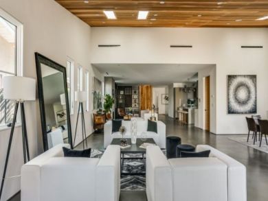 Venice Four Bedroom Deluxe Vacation Rental Home Sleeps 8