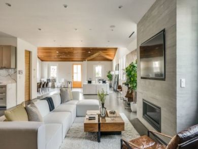 Venice Four Bedroom Deluxe Vacation Rental Home Sleeps 8