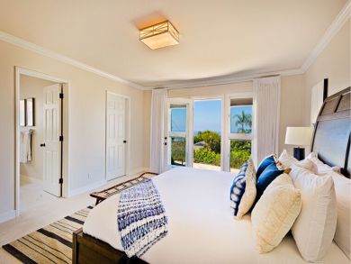 Luxury La Jolla Vacation Home Sleeps 10 Guests Walk to Beach Luxury La Jolla Vacation Home Sleeps 10 Guests Walk to Beach