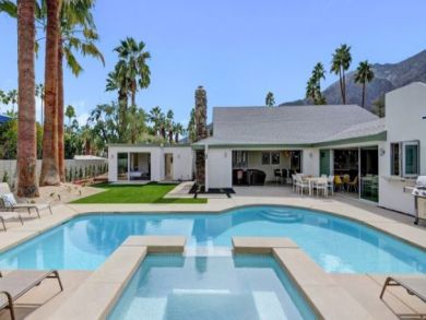 Sophisticated 5 Bedroom Home Private Pool and Mountain Views