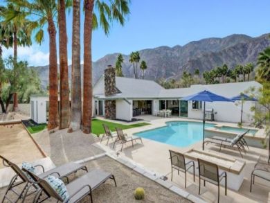 Sophisticated 5 Bedroom Home Private Pool and Mountain Views