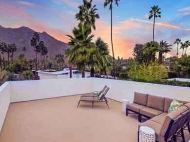 Sophisticated 5 Bedroom Home Private Pool and Mountain Views