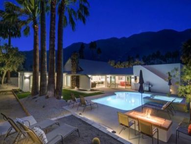 Sophisticated 5 Bedroom Home Private Pool and Mountain Views
