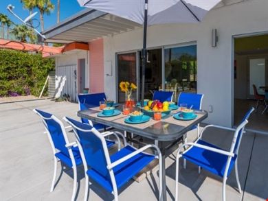 Palm Springs Three Bedroom Vacation Home with Pool & Spa