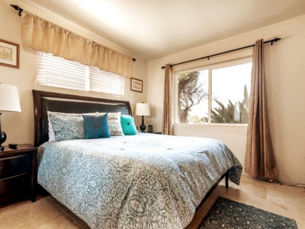 Sunset Cliffs Ocean Front Five Bedroom Vacation Home