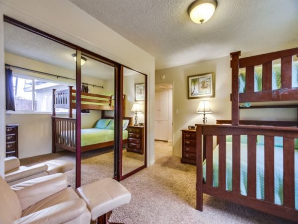Sunset Cliffs Ocean Front Five Bedroom Vacation Home