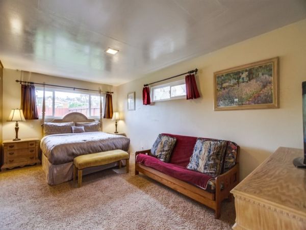 Sunset Cliffs Ocean Front Five Bedroom Vacation Home