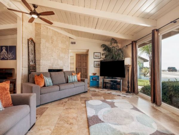 Sunset Cliffs Ocean Front Five Bedroom Vacation Home