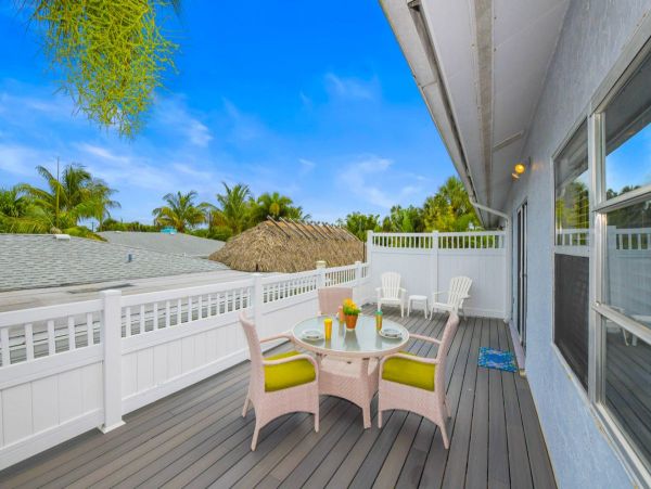 Siesta Key Vacation Townhouse Half Block Beach