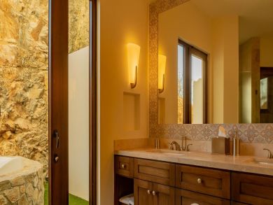 Cabo San Lucas Vacation Villa Staff Included