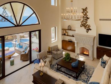Cabo San Lucas Vacation Villa Staff Included