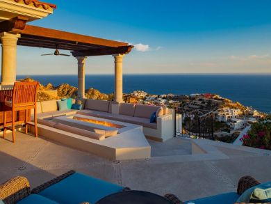 Cabo San Lucas Vacation Villa Staff Included