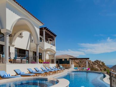Cabo San Lucas Vacation Villa Staff Included