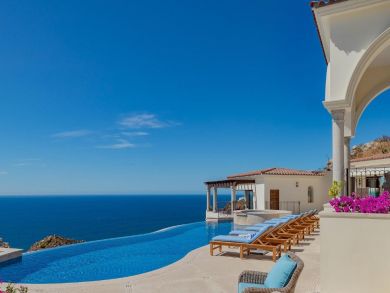 Cabo San Lucas Vacation Villa Staff Included