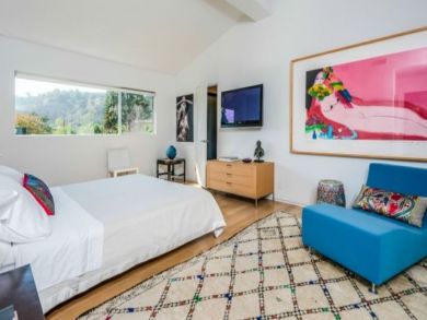 Stunning Los Angeles Vacation Pool Home Sleeps 6 Guests