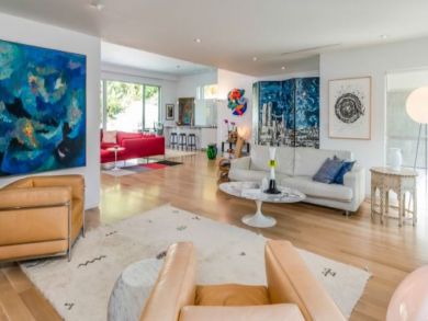 Stunning Los Angeles Vacation Pool Home Sleeps 6 Guests