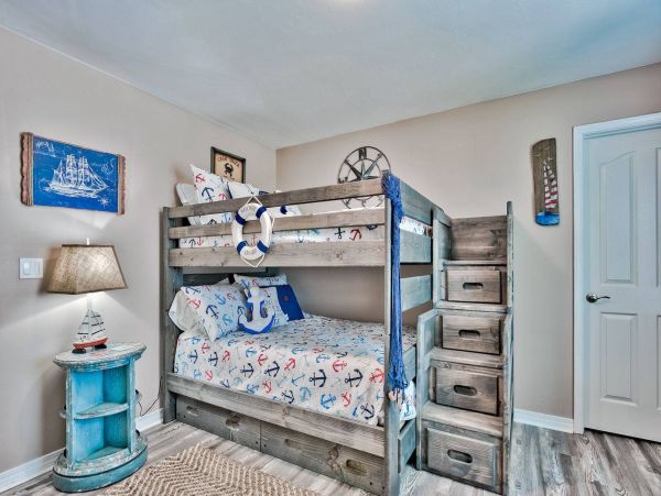 Destin Luxury Vacation Rental Home Nine Bedrooms Sleeps 30