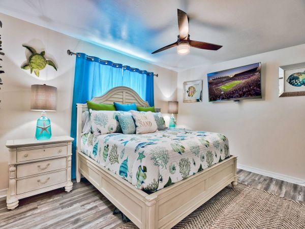 Destin Luxury Vacation Rental Home Nine Bedrooms Sleeps 30