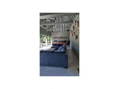 St. Barts Home 940998