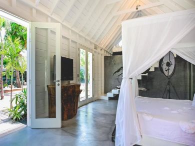 St. Barts Home 940998
