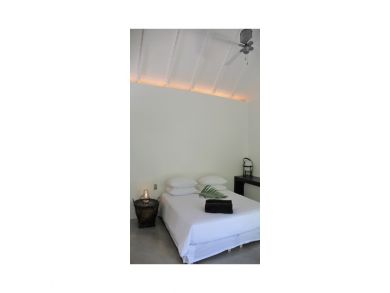 St. Barts Home 940998