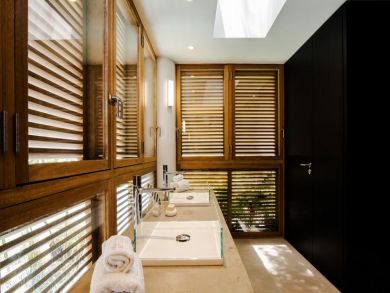 St. Barts Home 940999