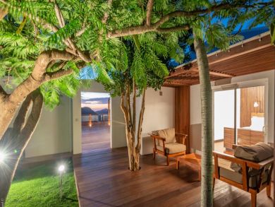 St. Barts Home 941002