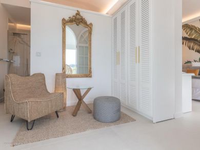 St. Barts Home 941012