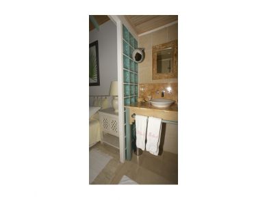 St. Barts Home 941018