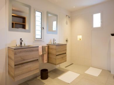 St. Barts Home 941019