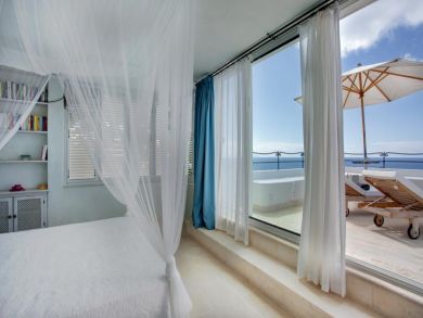 St. Barts Home 941035