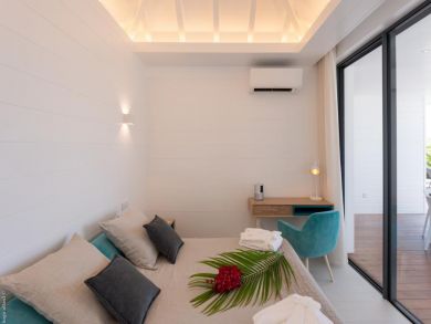 St. Barts Home 941044