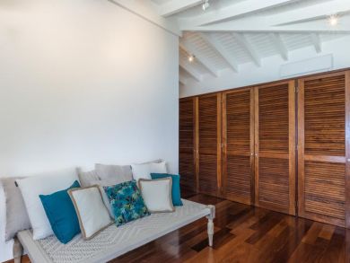 St. Barts Home 941051
