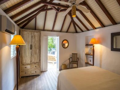 St. Barts Home 941079