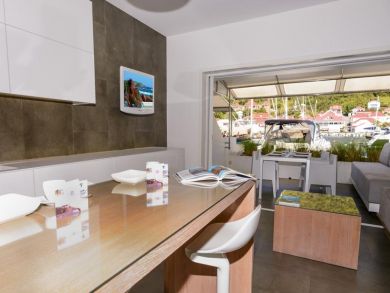 St. Barts Home 941099