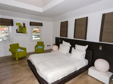 St. Barts Home 941099