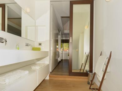 St. Barts Home 941099