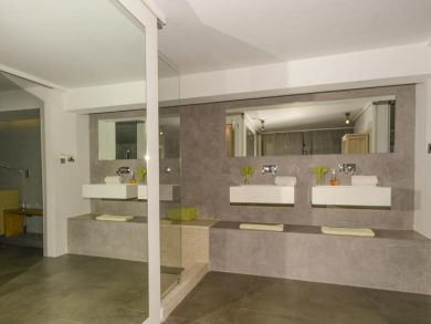 St. Barts Home 941099