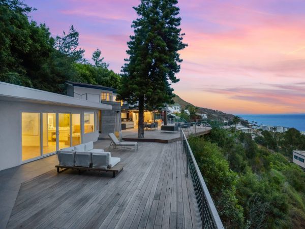 Malibu Luxury Vacation Rental Pool Home Four Bedrooms
