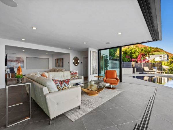 Malibu Luxury Vacation Rental Pool Home Four Bedrooms