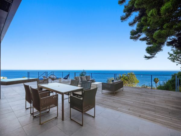 Malibu Luxury Vacation Rental Pool Home Four Bedrooms