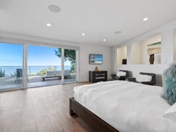 Malibu Luxury Vacation Rental Pool Home Four Bedrooms
