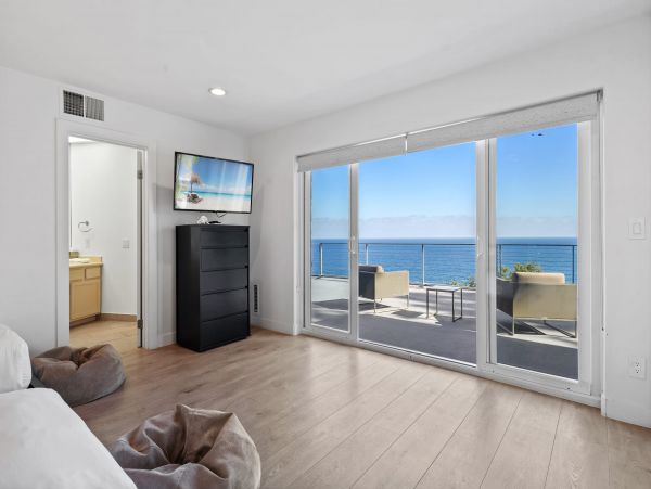 Malibu Luxury Vacation Rental Pool Home Four Bedrooms