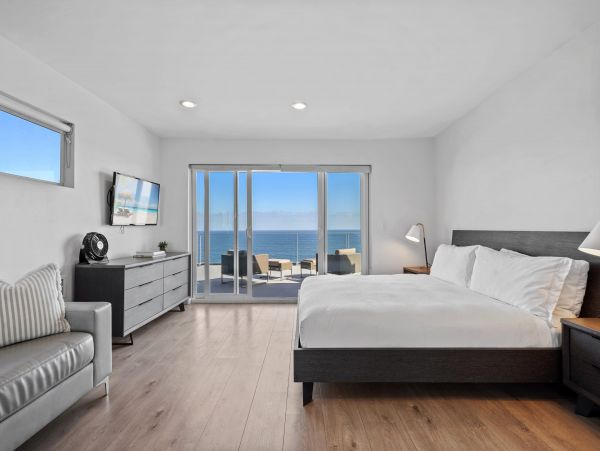 Malibu Luxury Vacation Rental Pool Home Four Bedrooms