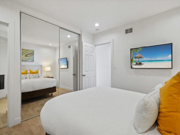 Malibu Luxury Vacation Rental Pool Home Four Bedrooms