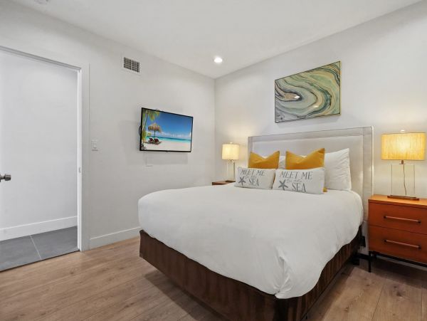 Malibu Luxury Vacation Rental Pool Home Four Bedrooms