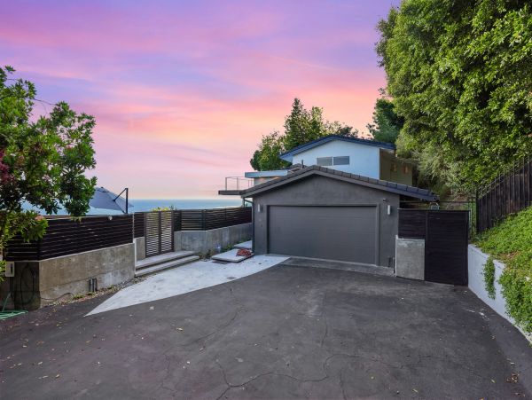 Malibu Luxury Vacation Rental Pool Home Four Bedrooms