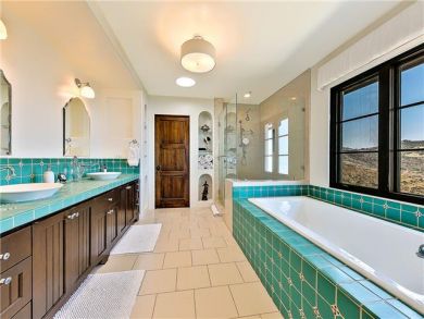 Sweeping Pacific Views malibu Luxury Home