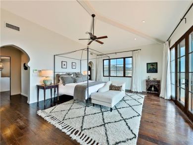 Sweeping Pacific Views malibu Luxury Home